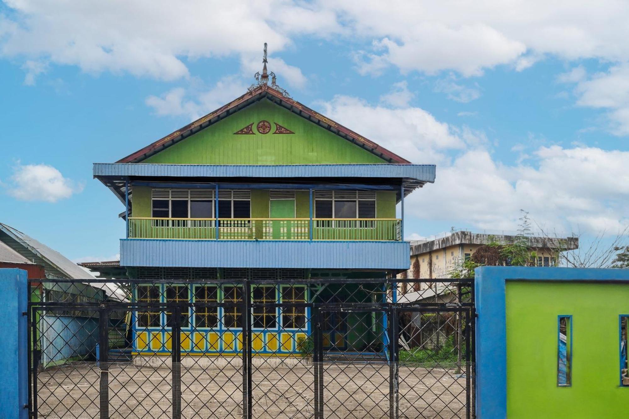 Spot On 92890 Losmen Bahalap Syariah Marabahannearsiring Marabahan Ulek Barito Banjarmasin  Exteriör bild